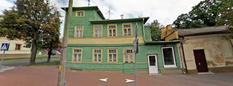 Мицкевича, 1 в 2011 году. 