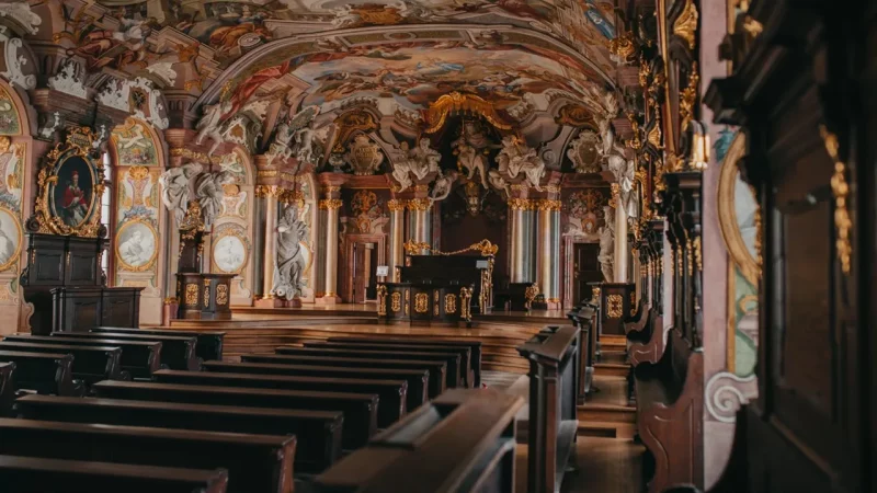 Зала Леапальдзіна — самая знакамітая актавая зала Уроцлаўскага ўніверсітэта. 