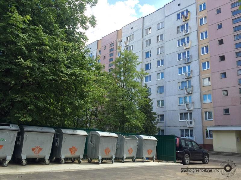 Вид из окна на 24 мусорных контейнера: топ самых неудачных мест для мусорок в Гродно