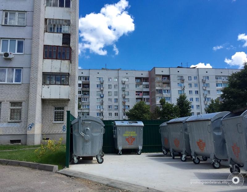Вид из окна на 24 мусорных контейнера: топ самых неудачных мест для мусорок в Гродно