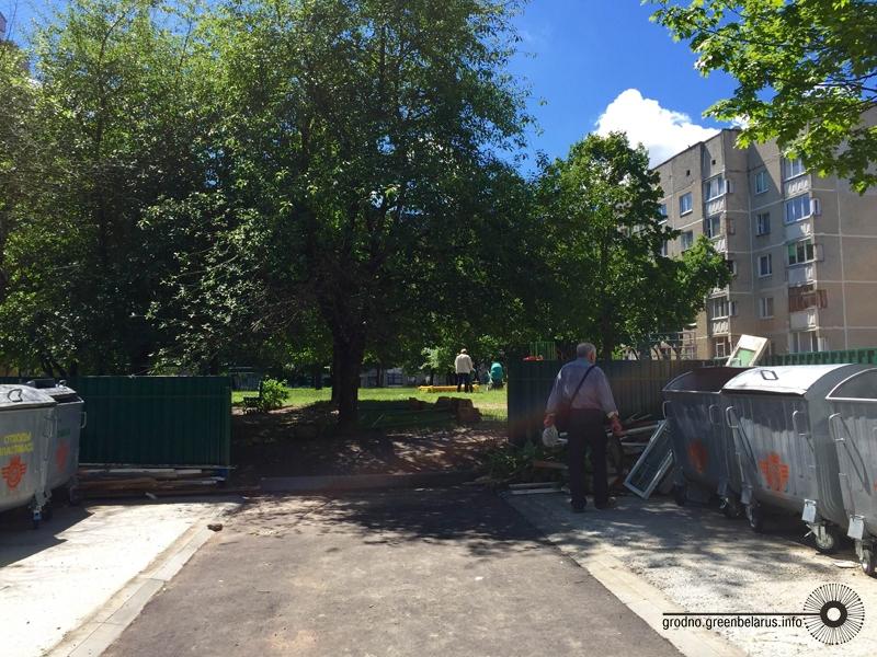 Вид из окна на 24 мусорных контейнера: топ самых неудачных мест для мусорок в Гродно