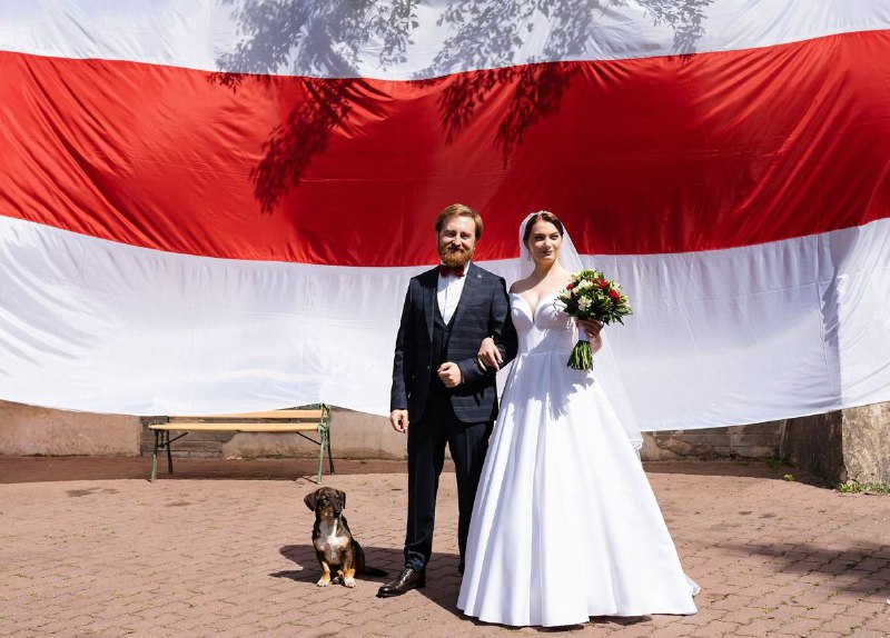 Дмитрий Фурманов и Ольга Карякина на свадьбе. Фото: Радио Свобода