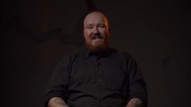 Не нужна тренажерка и можно найти сокровища: гродненский рок-музыкант рассказал, как устроился на мусоровоз в Польше