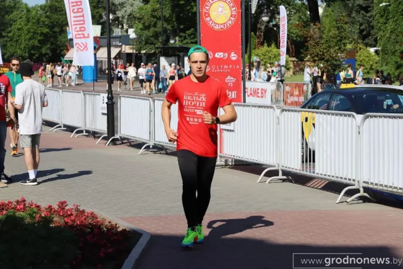 Седьмая «Гарадзенская вандроўка» пробежала по улицам города. Смотри подборку фото с "самого красивого старта"