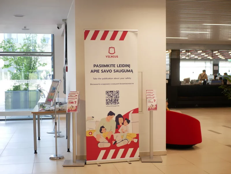 Стэнд з інфармацыйнымі даведнікамі ў Віленскім муніцыпалітэце. Фота: Макс Моррыссан.