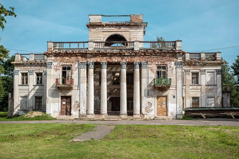 Дворец в Жемыславле