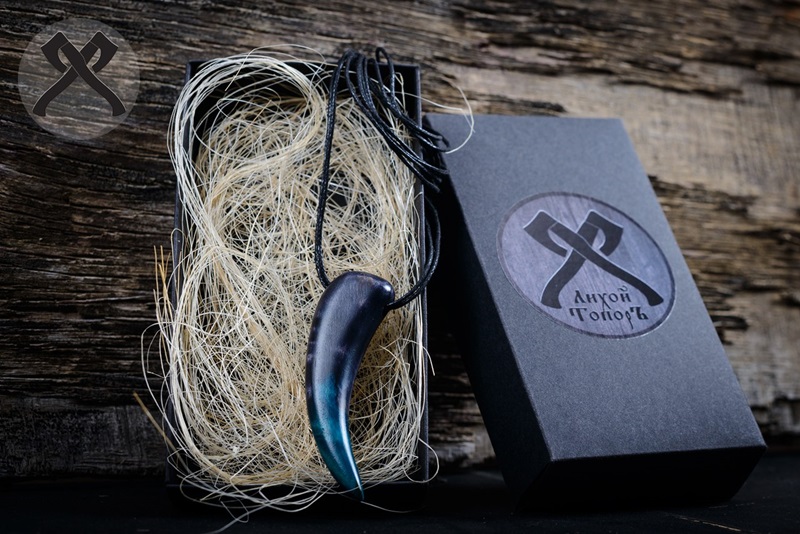 "Смотрят и школьницы, и брутальные мужики". Гродненский ремесленник через YouTube популяризирует свои изделия "Смотрят и школьницы, и брутальные мужики". Гродненский ремесленник через YouTube популяризирует свои изделия