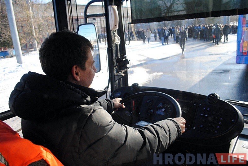 В Гродно презентовали новый общественный транспорт - бесконтактный троллейбус В Гродно презентовали новый общественный транспорт - бесконтактный троллейбус