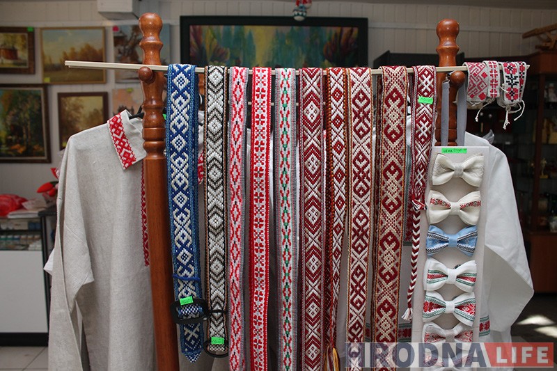 "Белорусы хотят быть белорусами". Вышиванку в Гродно можно купить в "Хате мастака" "Белорусы хотят быть белорусами". Вышиванку в Гродно можно купить в "Хате мастака"