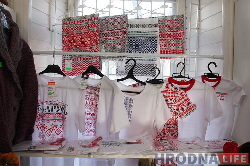 "Белорусы хотят быть белорусами". Вышиванку в Гродно можно купить в "Хате мастака" "Белорусы хотят быть белорусами". Вышиванку в Гродно можно купить в "Хате мастака"