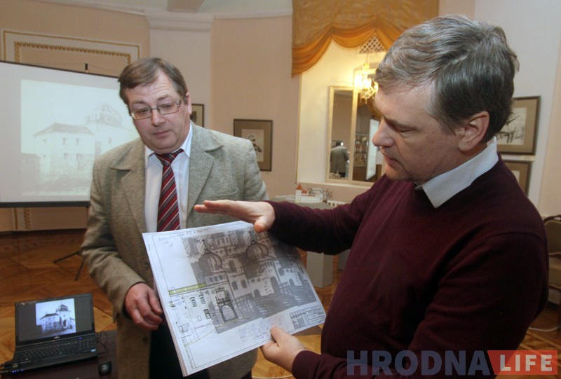 Проблемы восстановления дворца Батория обсудили на "Встрече друзей музея" Проблемы восстановления дворца Батория обсудили на "Встрече друзей музея"