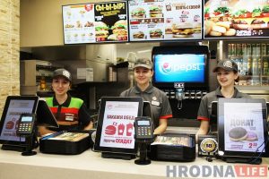 Александр Солодуха на Советской площади открыл крупную выставку-ярмарку "КРЯК"