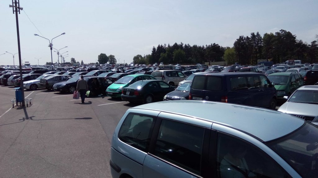 Парковка на рынке "Южный" с 16 мая стала бесплатной для всех посетителей