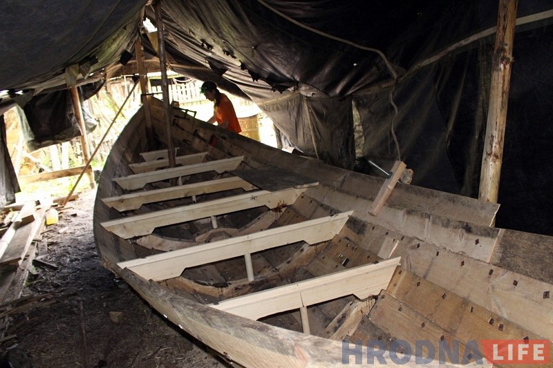 Гродненец по старым чертежам строит ладью викингов, чтобы доплыть до Балтики Гродненец по старым чертежам строит ладью викингов, чтобы доплыть до Балтики