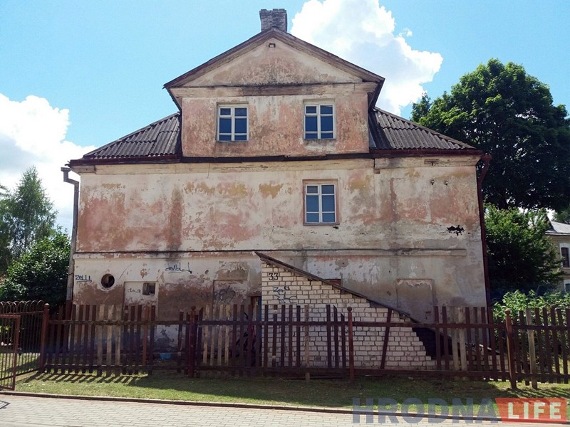 В Гродно на аукцион выставили здание времен Тизенгауза - одно из самых старых в городе В Гродно на аукцион выставили здание времен Тизенгауза - одно из самых старых в городе