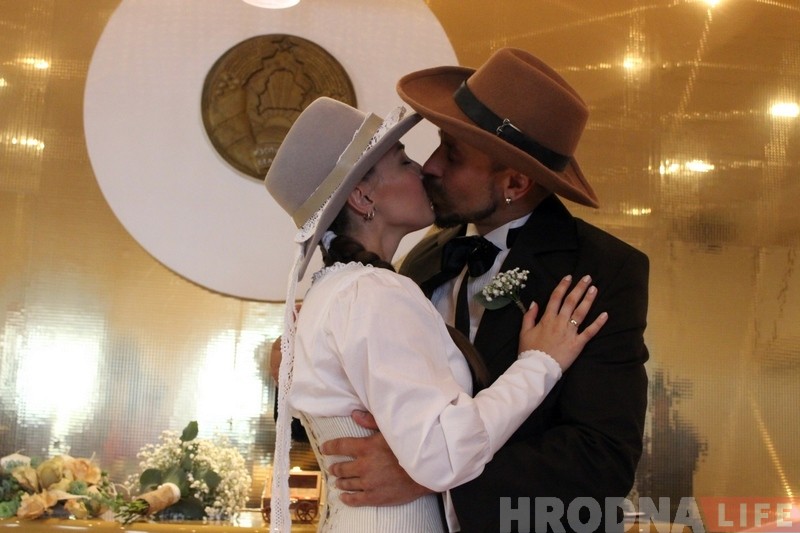 "Так интереснее". Гродненцы отметили свадьбу в стиле Дикого Запада "Так интереснее". Гродненцы отметили свадьбу в стиле Дикого Запада