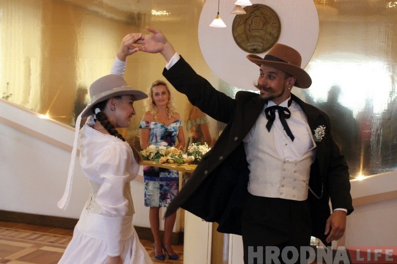 "Так интереснее". Гродненцы отметили свадьбу в стиле Дикого Запада "Так интереснее". Гродненцы отметили свадьбу в стиле Дикого Запада