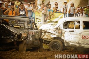 SunDay 2018: Гродненцы хвалили машины, соревновались в конкурсах и делали селфи (фото) SunDay 2018: Гродненцы хвалили машины, соревновались в конкурсах и делали селфи (фото)