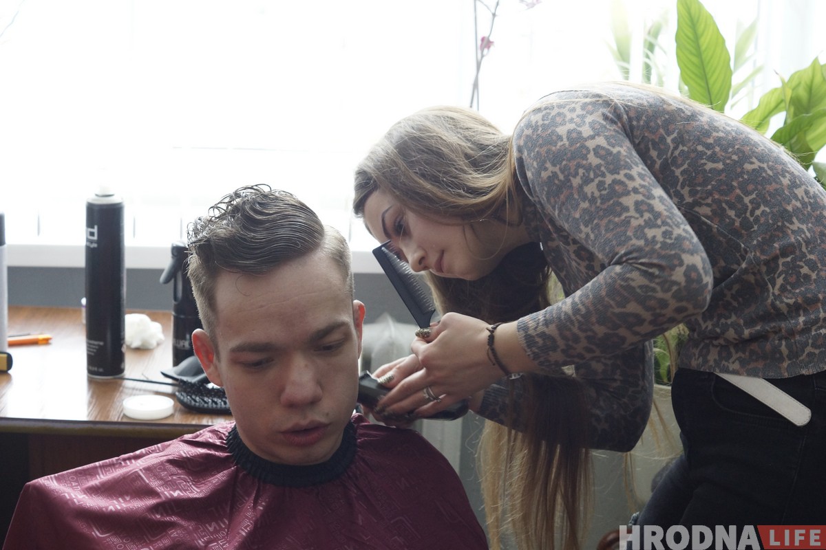 "Они испортят праздник" или "В этой одежде люди"? Модели с инвалидностью впервые в Беларуси приняли участие в модном шоу "Они испортят праздник" или "В этой одежде люди"? Модели с инвалидностью впервые в Беларуси приняли участие в модном шоу