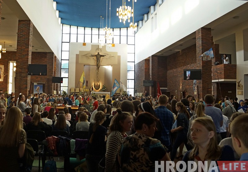 Молодые католики со всей Беларуси встретились в Гродно Молодые католики со всей Беларуси встретились в Гродно