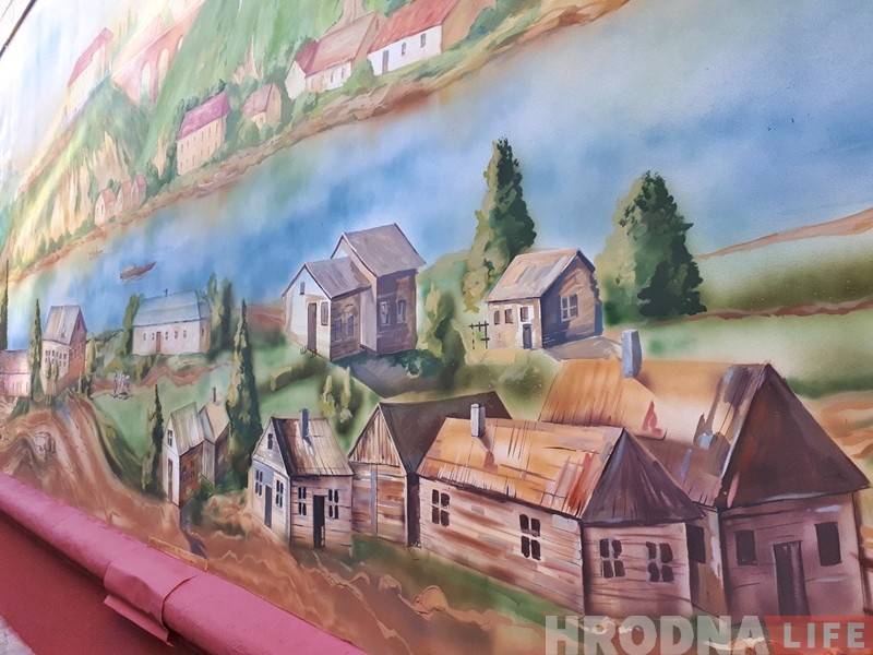 По мотивам Наполеона Орды: во дворе торгового центра ABC появилось изображение старого Гродно По мотивам Наполеона Орды: во дворе торгового центра ABC появилось изображение старого Гродно