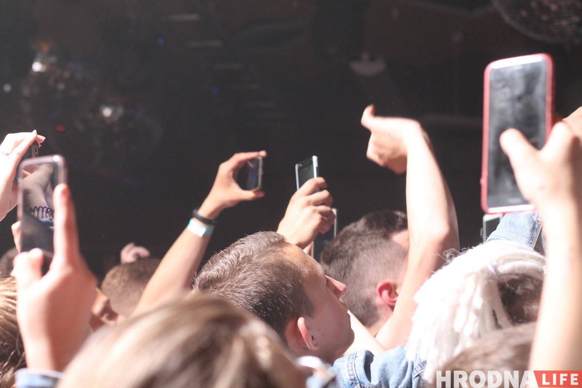 "Мы будем мокрые, как сучки". ЛСП собрал в Гродно полную "Галактику" фанатов "Мы будем мокрые, как сучки". ЛСП собрал в Гродно полную "Галактику" фанатов