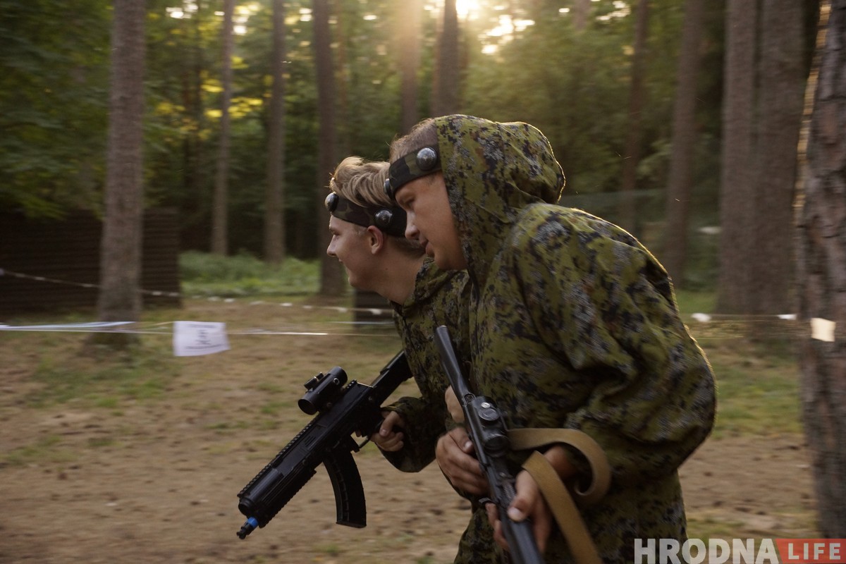 Бей или беги. Как гродненцы стали беженцами, а Пышки - зоной боевых действий Бей или беги. Как гродненцы стали беженцами, а Пышки - зоной боевых действий