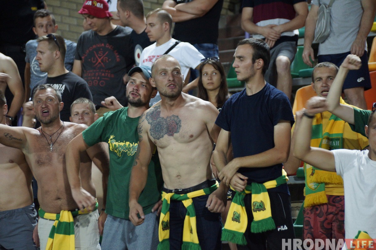 “За Неман, за Родину, за футбол!” Фан-клуб “Немана” отметил 20-летие перформансом на матче “За Неман, за Родину, за футбол!” Фан-клуб “Немана” отметил 20-летие перформансом на матче