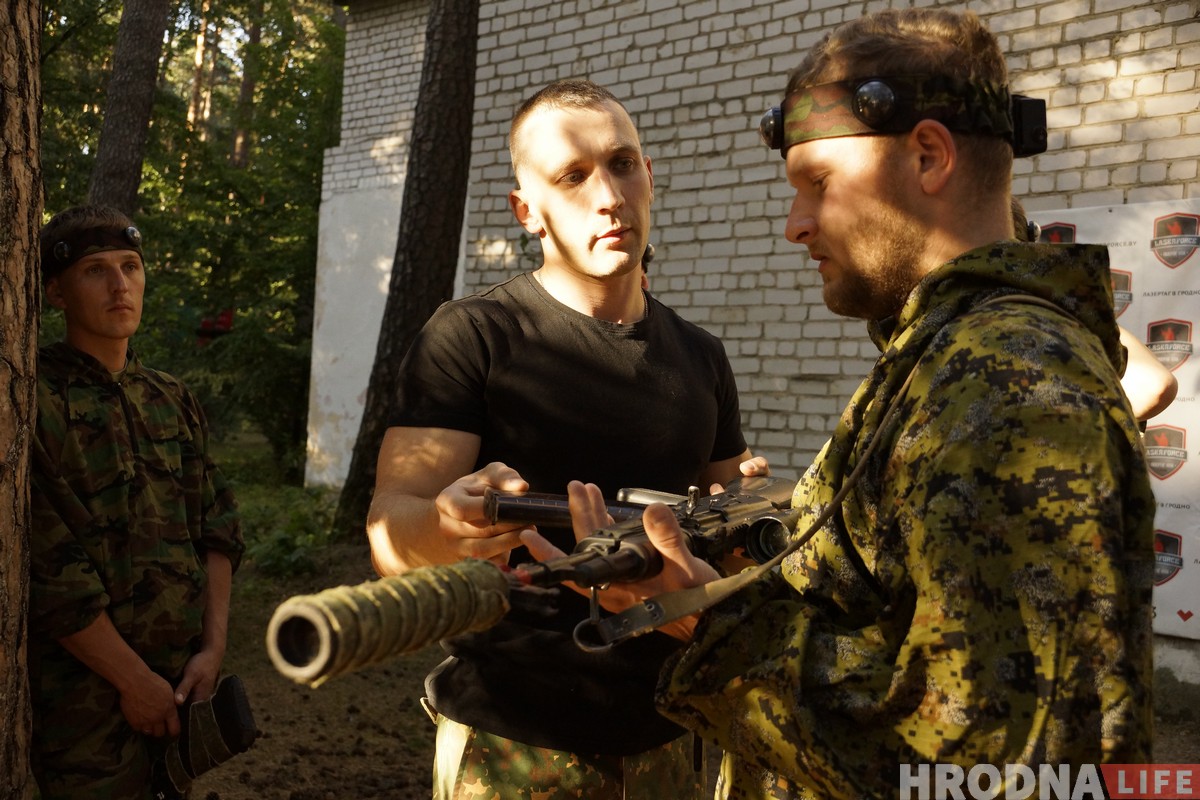 Бей или беги. Как гродненцы стали беженцами, а Пышки - зоной боевых действий Бей или беги. Как гродненцы стали беженцами, а Пышки - зоной боевых действий