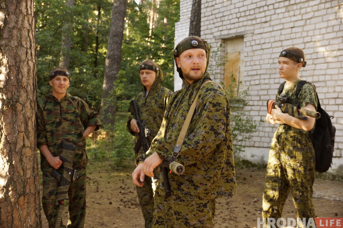 Бей или беги. Как гродненцы стали беженцами, а Пышки - зоной боевых действий Бей или беги. Как гродненцы стали беженцами, а Пышки - зоной боевых действий