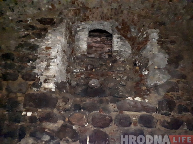 Смотрите, как выглядят старые подвалы дома купца Муравьева в Гродно Смотрите, как выглядят старые подвалы дома купца Муравьева в Гродно