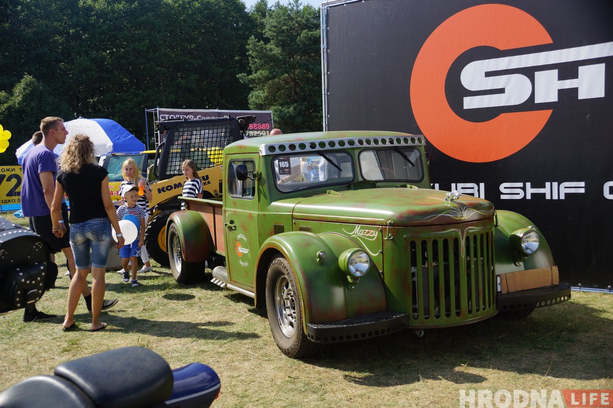 SunDay 2018: Гродненцы хвалили машины, соревновались в конкурсах и делали селфи (фото) SunDay 2018: Гродненцы хвалили машины, соревновались в конкурсах и делали селфи (фото)