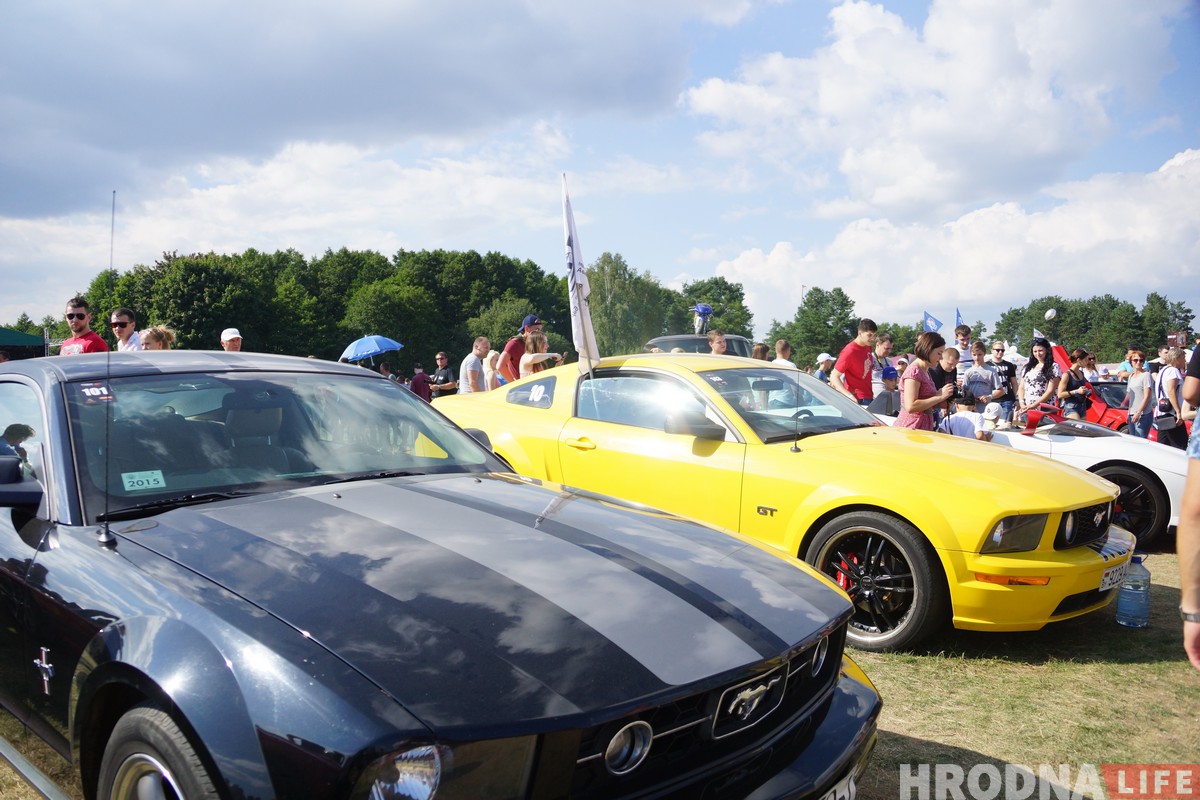 SunDay 2018: Гродненцы хвалили машины, соревновались в конкурсах и делали селфи (фото) SunDay 2018: Гродненцы хвалили машины, соревновались в конкурсах и делали селфи (фото)