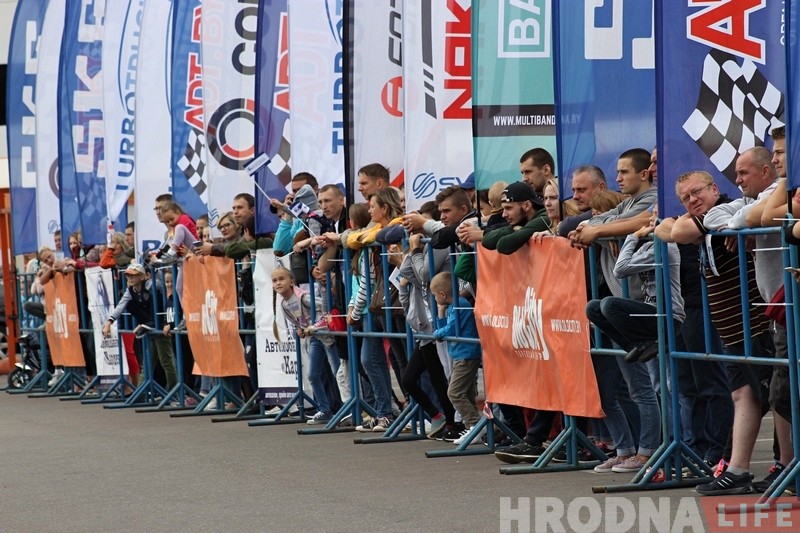 ФОТО: Виртуозы руля из разных городов Беларуси соревновались в Гродно ФОТО: Виртуозы руля из разных городов Беларуси соревновались в Гродно