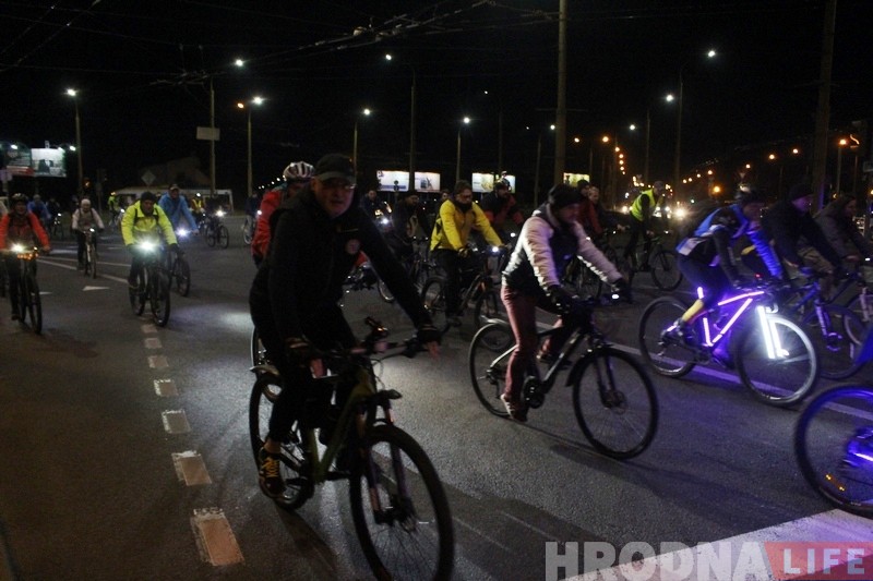 "ВелоГродно" 5 лет: сотни гродненцев на велосипедах осветили улицы города "ВелоГродно" 5 лет: сотни гродненцев на велосипедах осветили улицы города