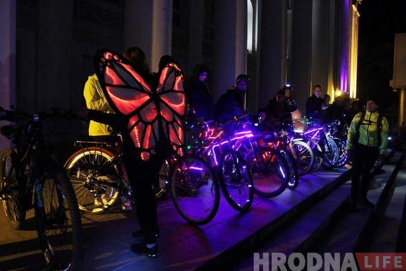 "ВелоГродно" 5 лет: сотни гродненцев на велосипедах осветили улицы города "ВелоГродно" 5 лет: сотни гродненцев на велосипедах осветили улицы города