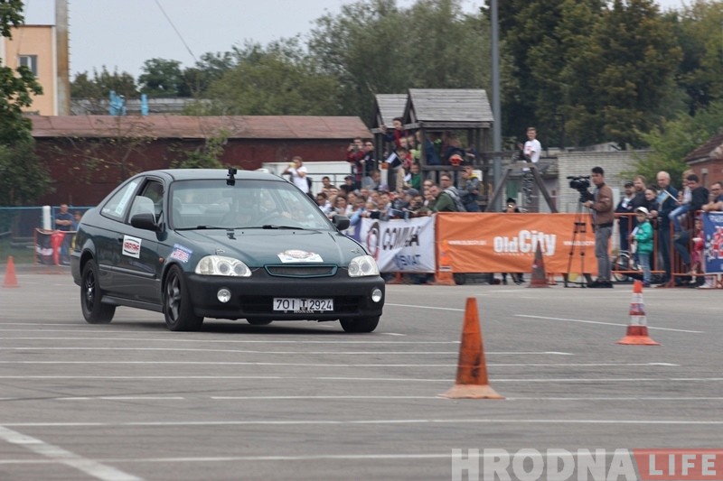 ФОТО: Виртуозы руля из разных городов Беларуси соревновались в Гродно ФОТО: Виртуозы руля из разных городов Беларуси соревновались в Гродно