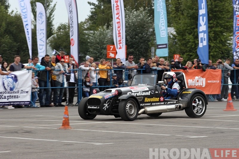 ФОТО: Виртуозы руля из разных городов Беларуси соревновались в Гродно ФОТО: Виртуозы руля из разных городов Беларуси соревновались в Гродно