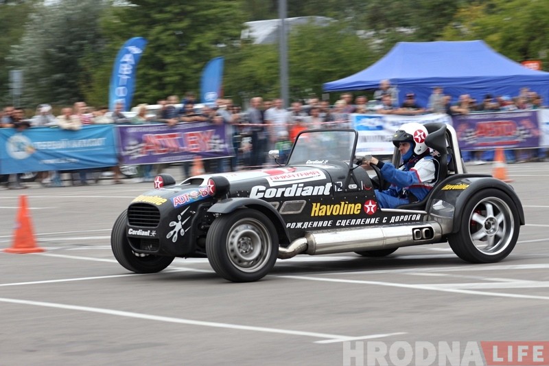 ФОТО: Виртуозы руля из разных городов Беларуси соревновались в Гродно ФОТО: Виртуозы руля из разных городов Беларуси соревновались в Гродно