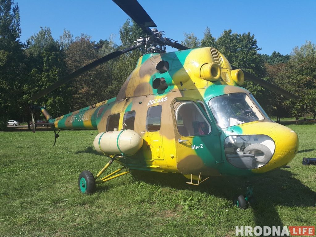 В Гродно на неделю прилетел вертолет. Полетать сможет каждый