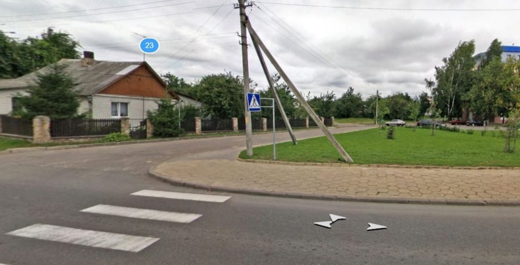 Водитель наехал мальчику на ногу и скрылся. Помогите его найти