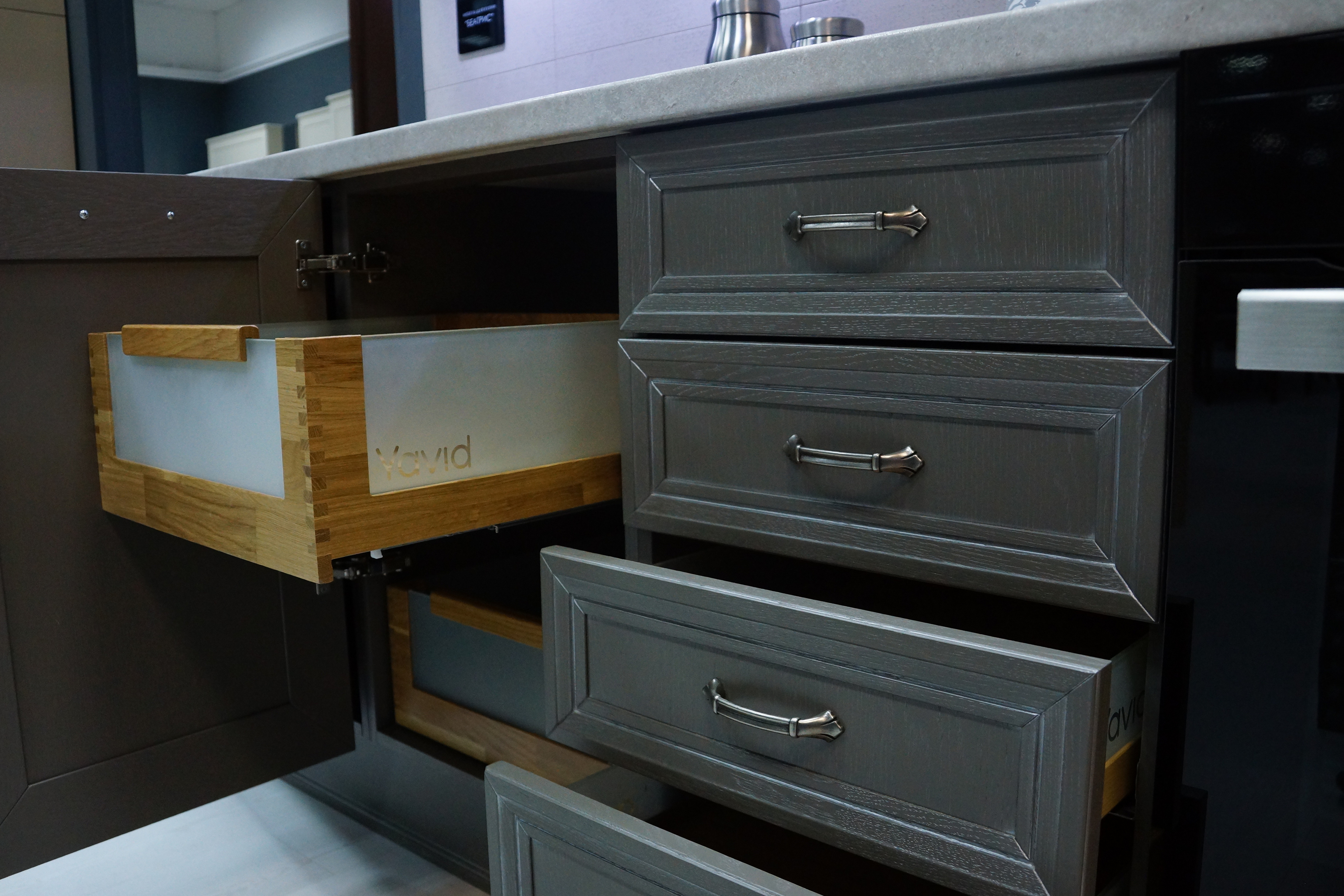 «Мебель, в которую влюбляются». Настолько ли мы богаты, чтобы покупать дешевые вещи «Мебель, в которую влюбляются». Настолько ли мы богаты, чтобы покупать дешевые вещи