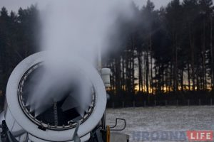 На "Коробчицком Олимпе" заработали снежные пушки. К выходным планируют запустить трассу для тюбингов На "Коробчицком Олимпе" заработали снежные пушки. К выходным планируют запустить трассу для тюбингов