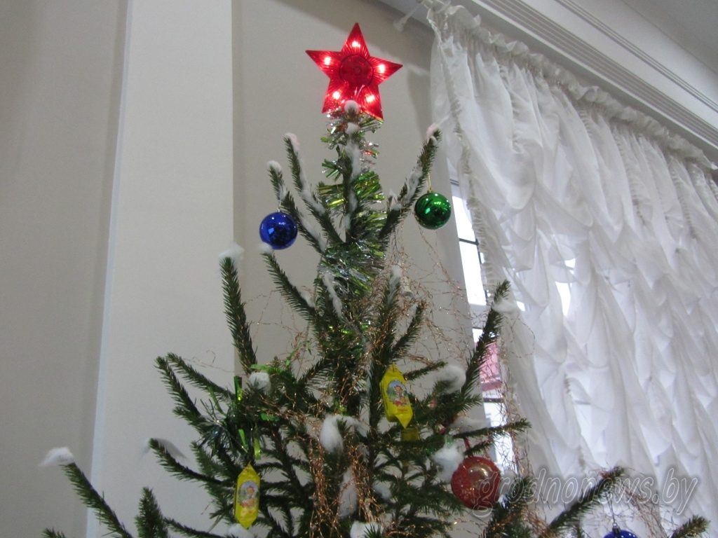 Новогодняя ретро-выставка из 700 экспонатов открылась в Гродно