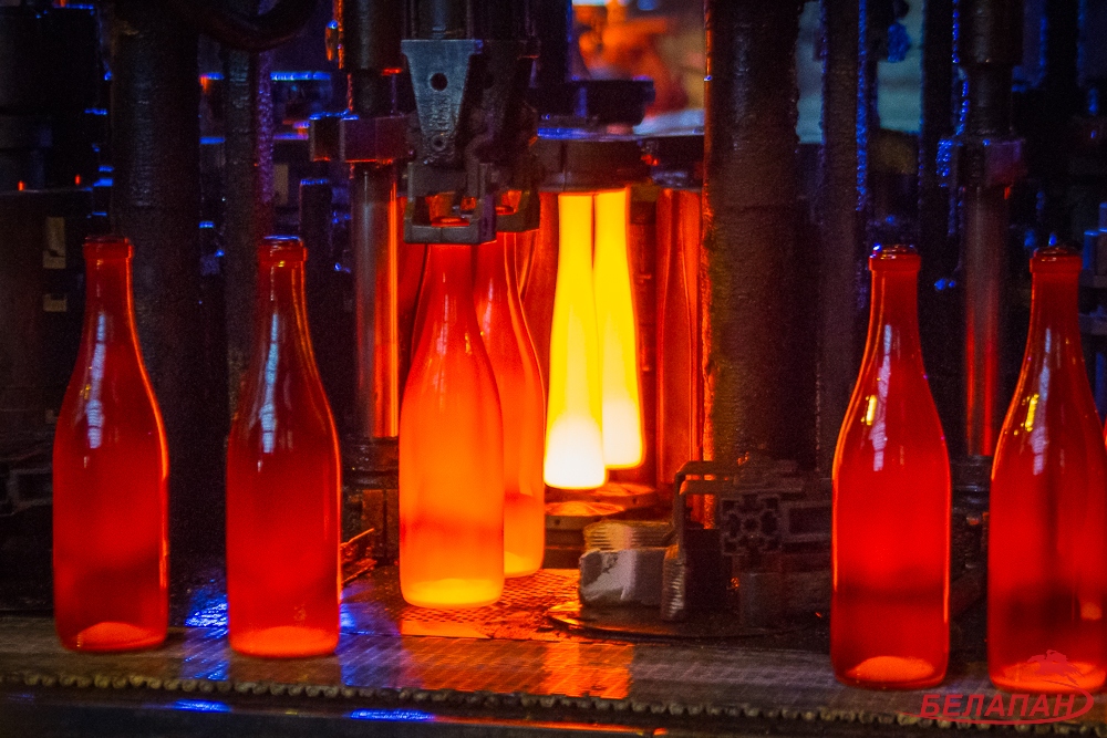 Гродненский стеклозавод вышел на прибыльную работу, купил конкурента-банкрота и не жалеет Гродненский стеклозавод вышел на прибыльную работу, купил конкурента-банкрота и не жалеет