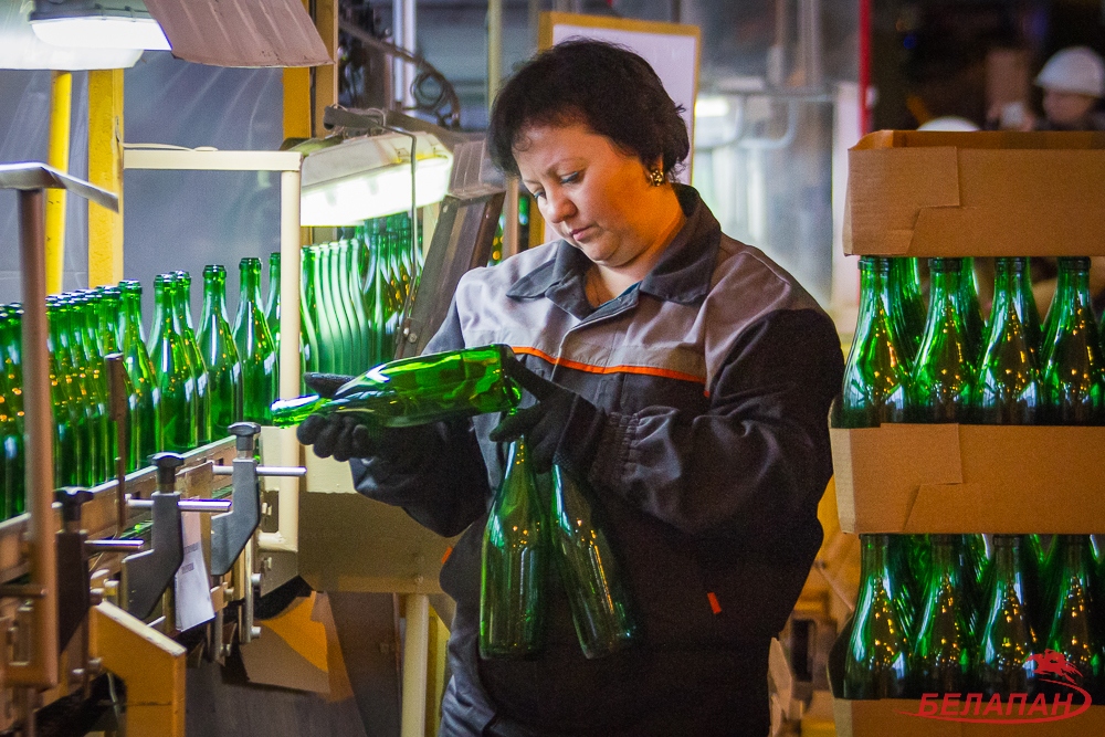 Гродненский стеклозавод вышел на прибыльную работу, купил конкурента-банкрота и не жалеет Гродненский стеклозавод вышел на прибыльную работу, купил конкурента-банкрота и не жалеет