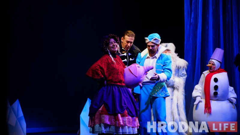 «Захотелось остаться» Литовские туристы отпраздновали Старый Новый год вместе с гродненцами в театре кукол «Захотелось остаться» Литовские туристы отпраздновали Старый Новый год вместе с гродненцами в театре кукол