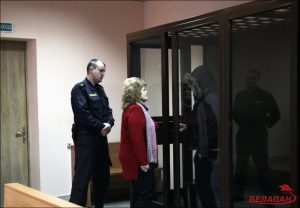 Судят жителя Гродно, сделавшего девочке укол неизвестным веществом. Мужчина вину отрицает