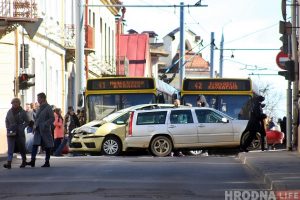 Центр стал: вторая за день авария на перекрестке Кирова - Социалистическая 