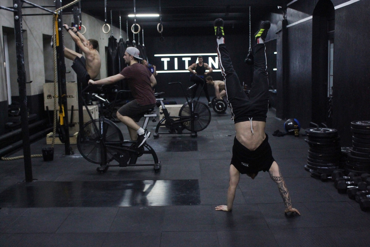 "Наши тренировки доступны каждому". В центре Гродно создали клуб по кроссфиту "Наши тренировки доступны каждому". В центре Гродно создали клуб по кроссфиту